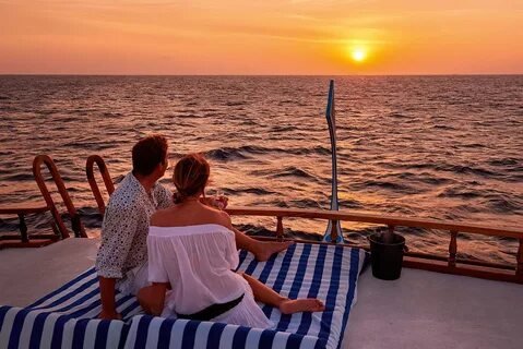 Romantic Sunset Cruise Maldives